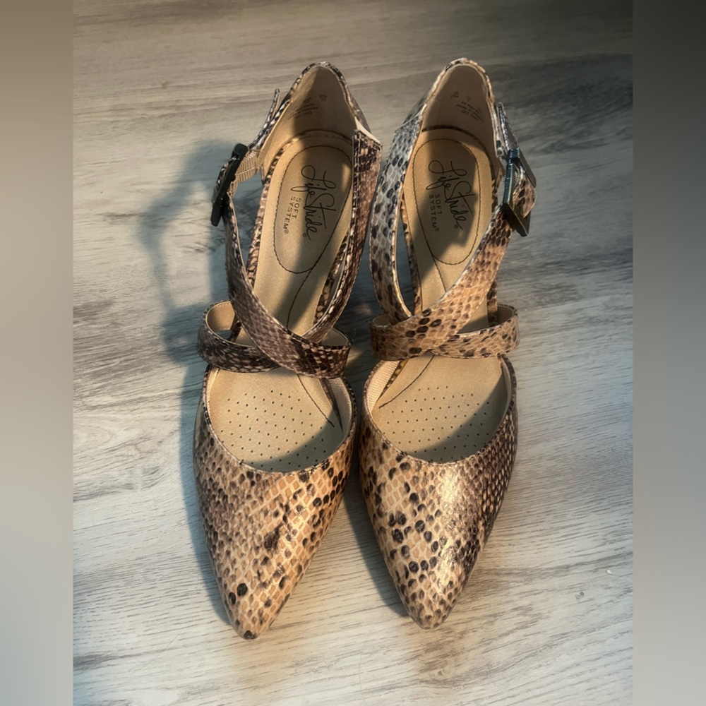 Cute Strappy Snakeskin Heels
